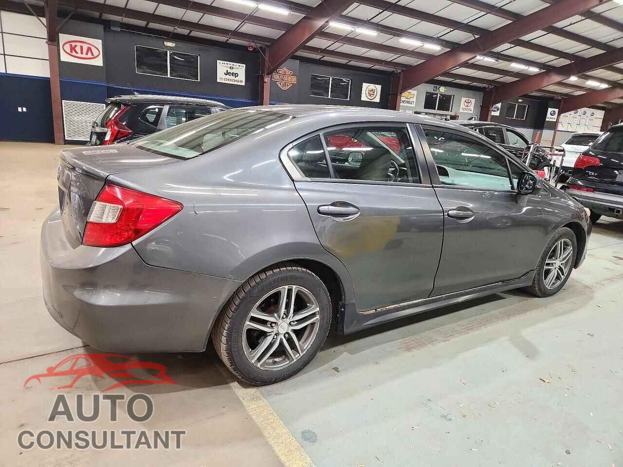 HONDA CIVIC 2012 - 2HGFB2F90CH526782