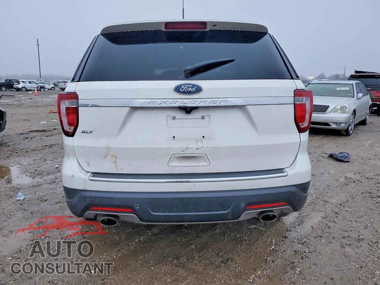 FORD EXPLORER 2018 - 1FM5K7D82JGA19002