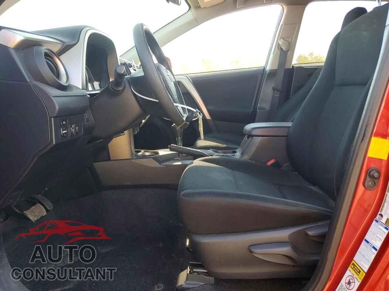 TOYOTA RAV4 2015 - 2T3BFREV6FW245552