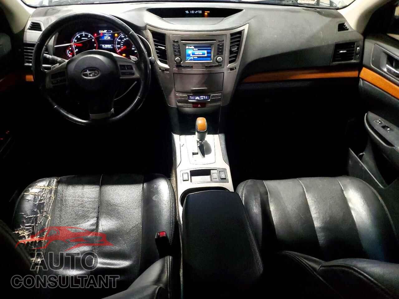 SUBARU OUTBACK 2014 - 4S4BRBLC2E3270297