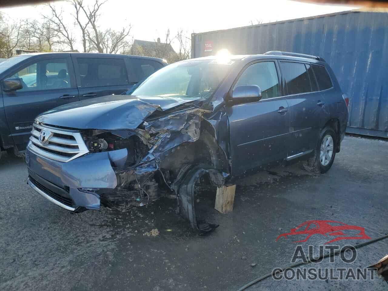 TOYOTA HIGHLANDER 2013 - 5TDBK3EH9DS263657