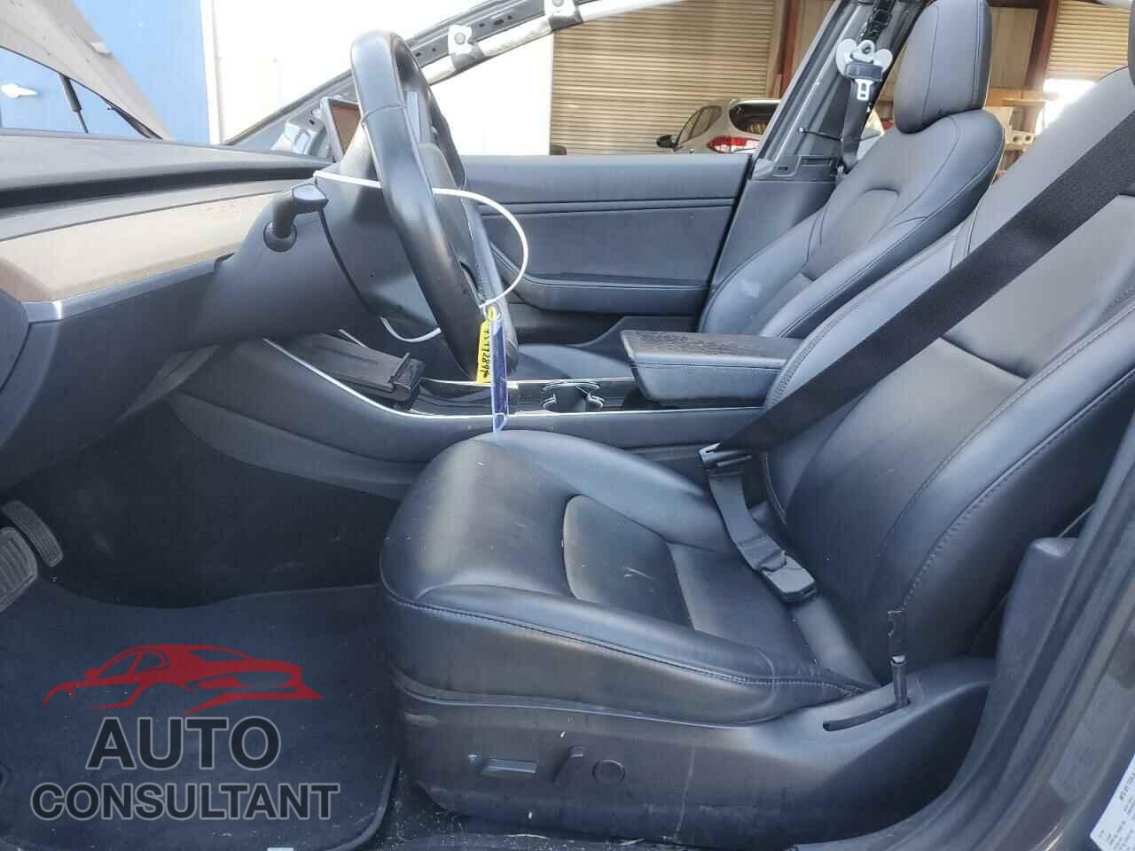 TESLA MODEL 3 2018 - 5YJ3E1EB9JF183271