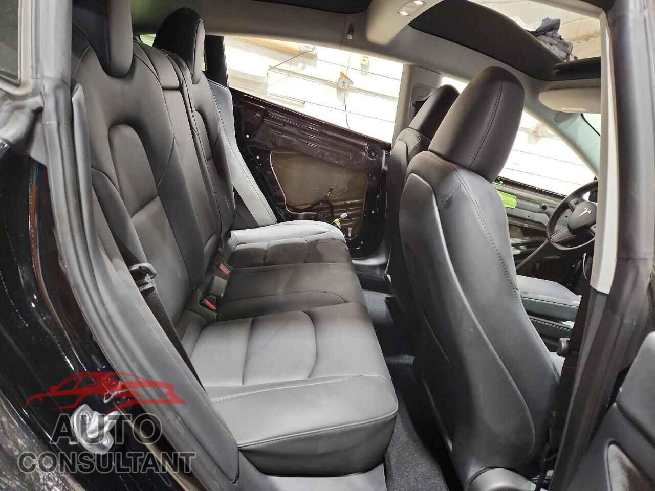 TESLA MODEL 3 2023 - 5YJ3E1EC9PF697946
