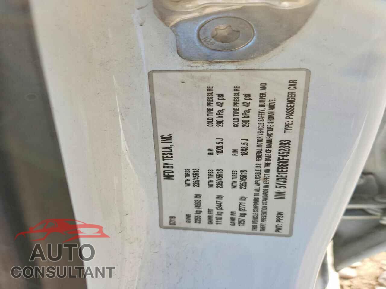 TESLA MODEL 3 2019 - 5YJ3E1EB6KF452893