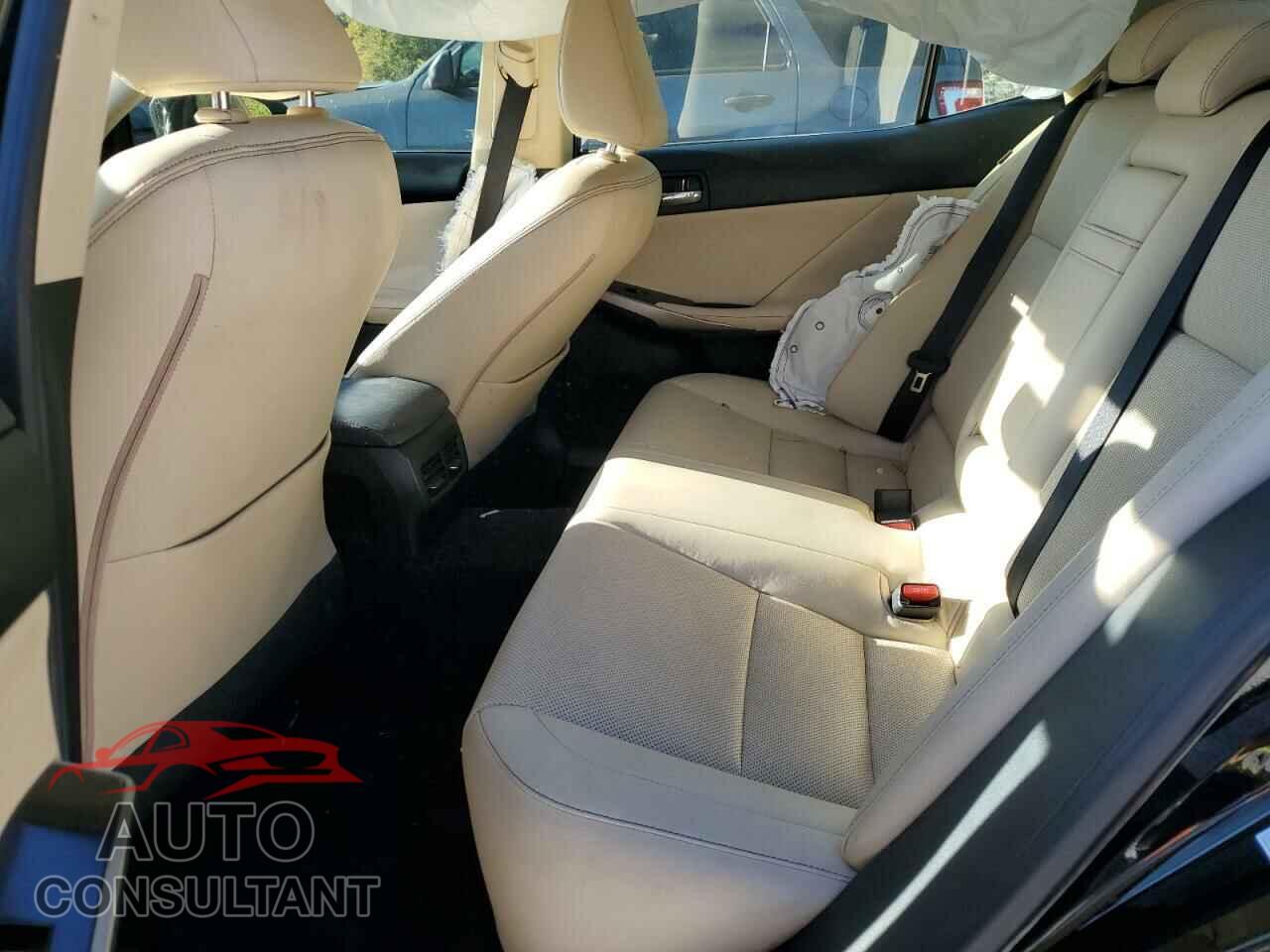 LEXUS IS 2014 - JTHBF1D21E5016080