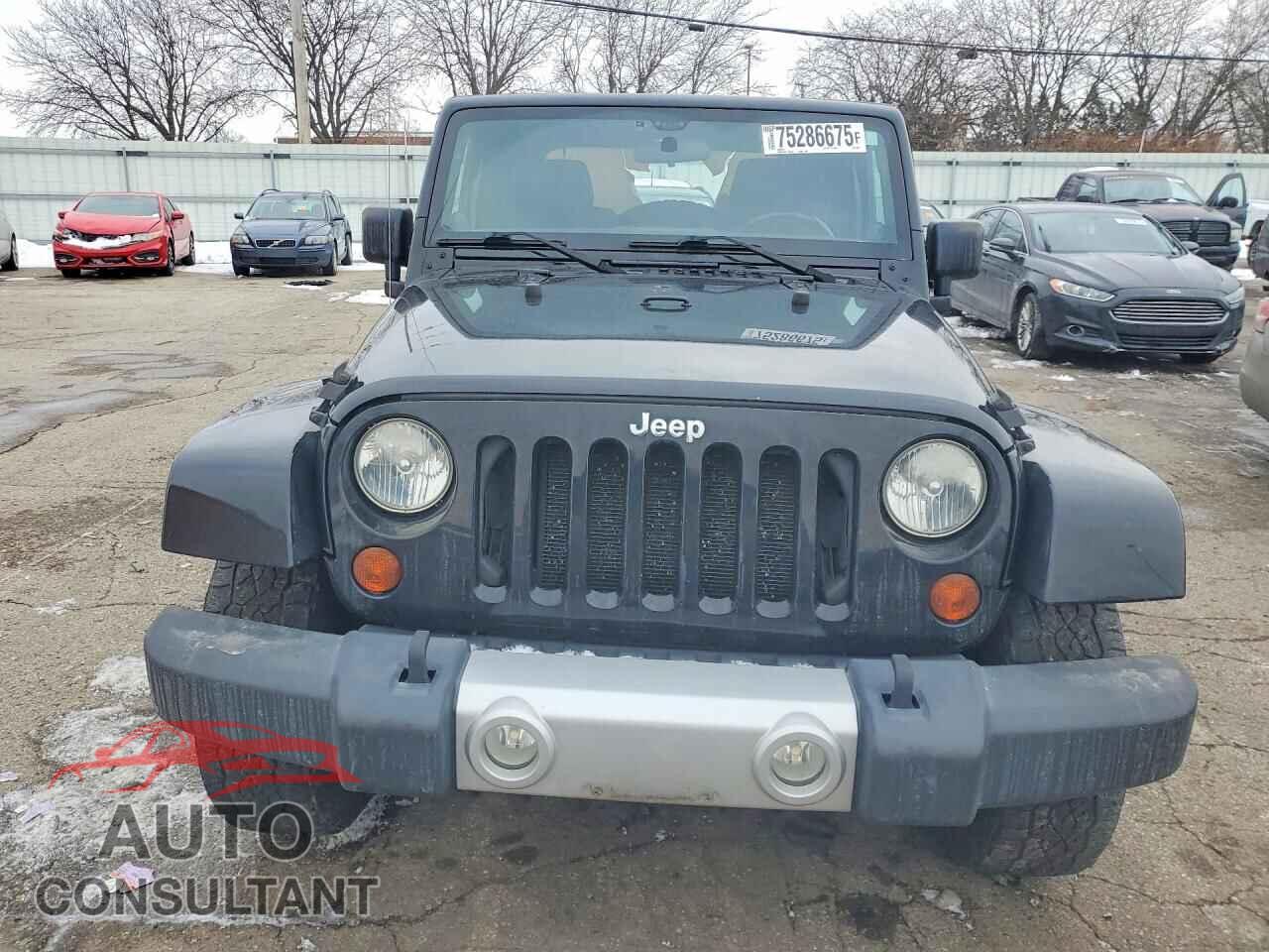 JEEP WRANGLER 2011 - 1J4AA5D17BL606277