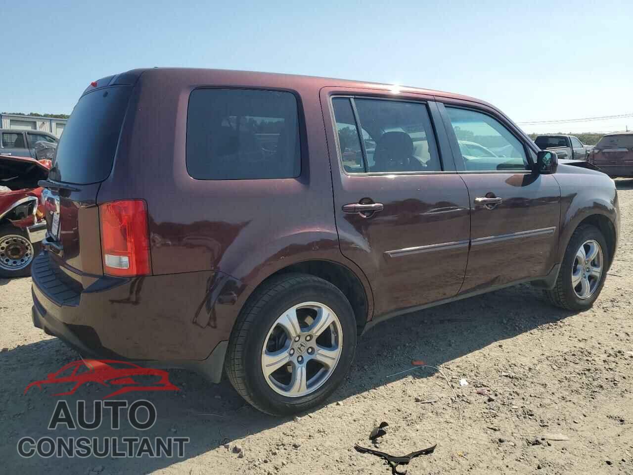HONDA PILOT 2013 - 5FNYF3H50DB004883