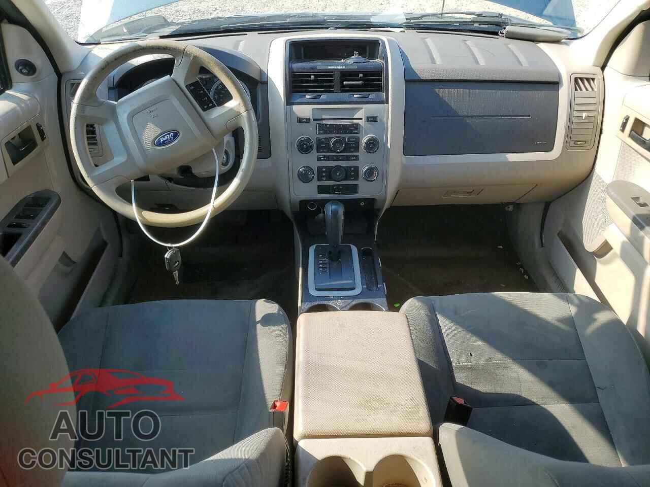 FORD ESCAPE 2011 - 1FMCU9C77BKC35044