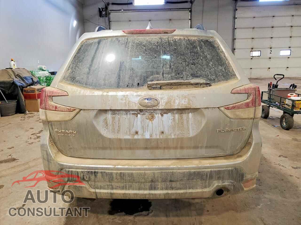 SUBARU FORESTER 2019 - JF2SKEBC3KH561709