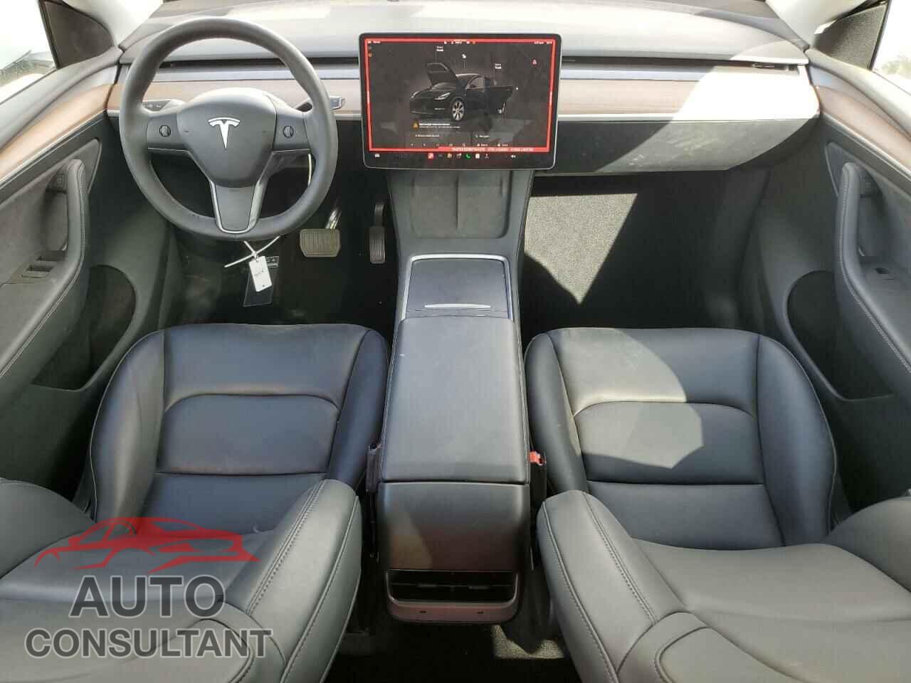 TESLA MODEL Y 2024 - 7SAYGDED6RF044376