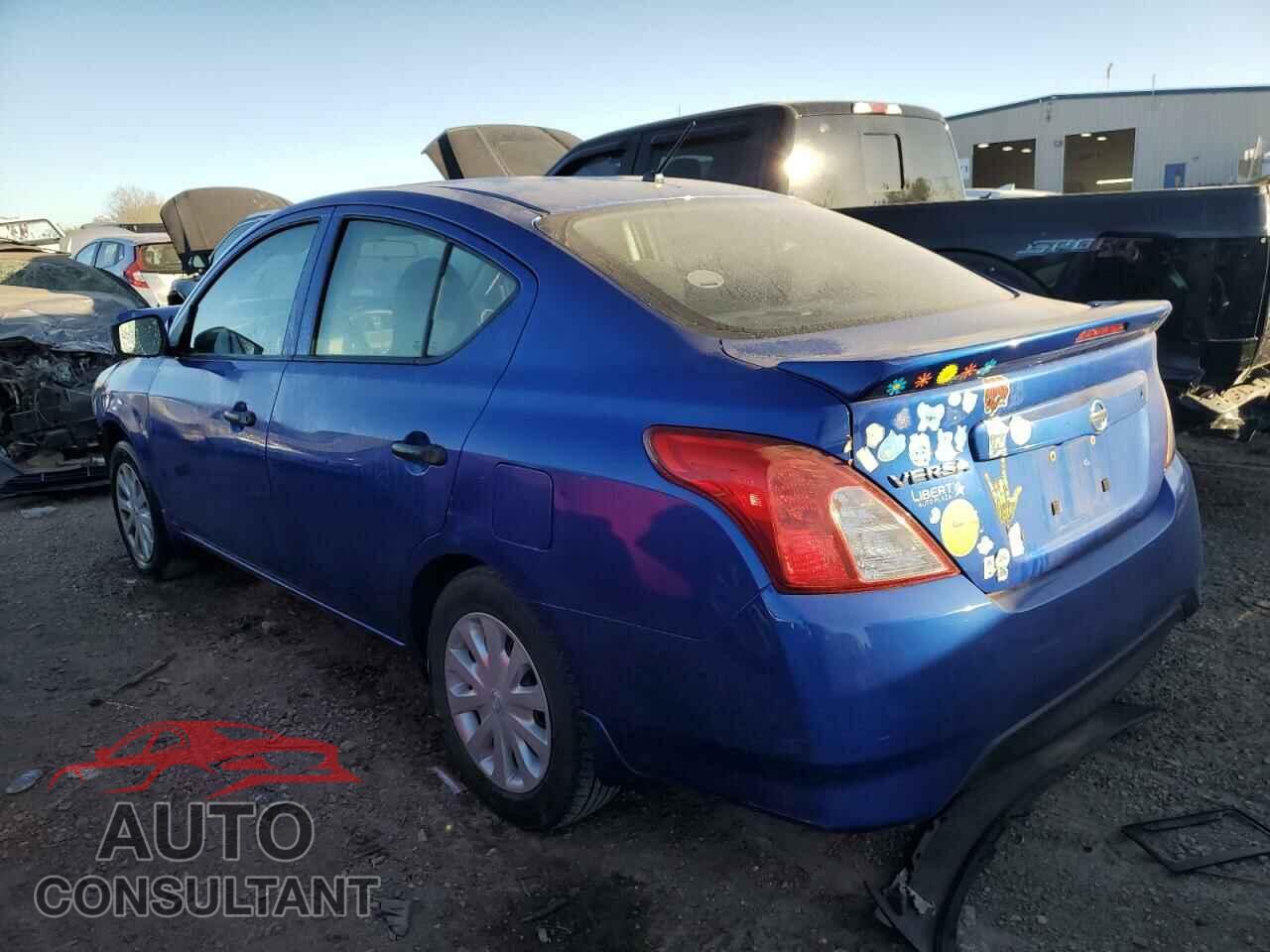 NISSAN VERSA 2017 - 3N1CN7AP3HL896704