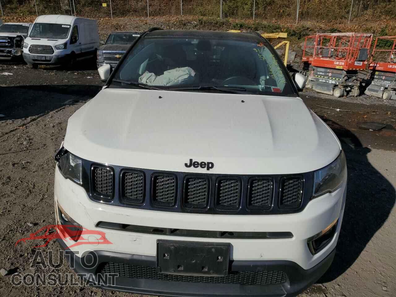 JEEP COMPASS 2018 - 3C4NJDBB0JT394936
