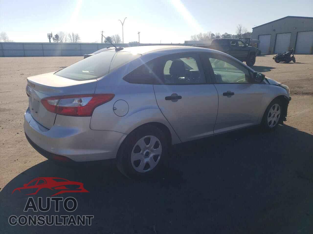 FORD FOCUS 2012 - 1FAHP3E23CL243675