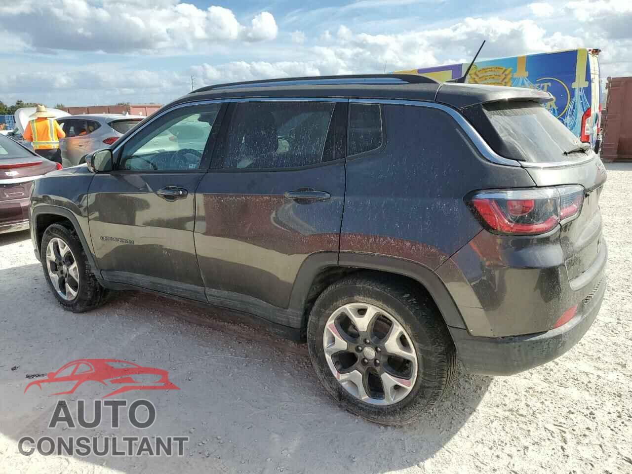 JEEP COMPASS 2018 - 3C4NJCCB4JT406157