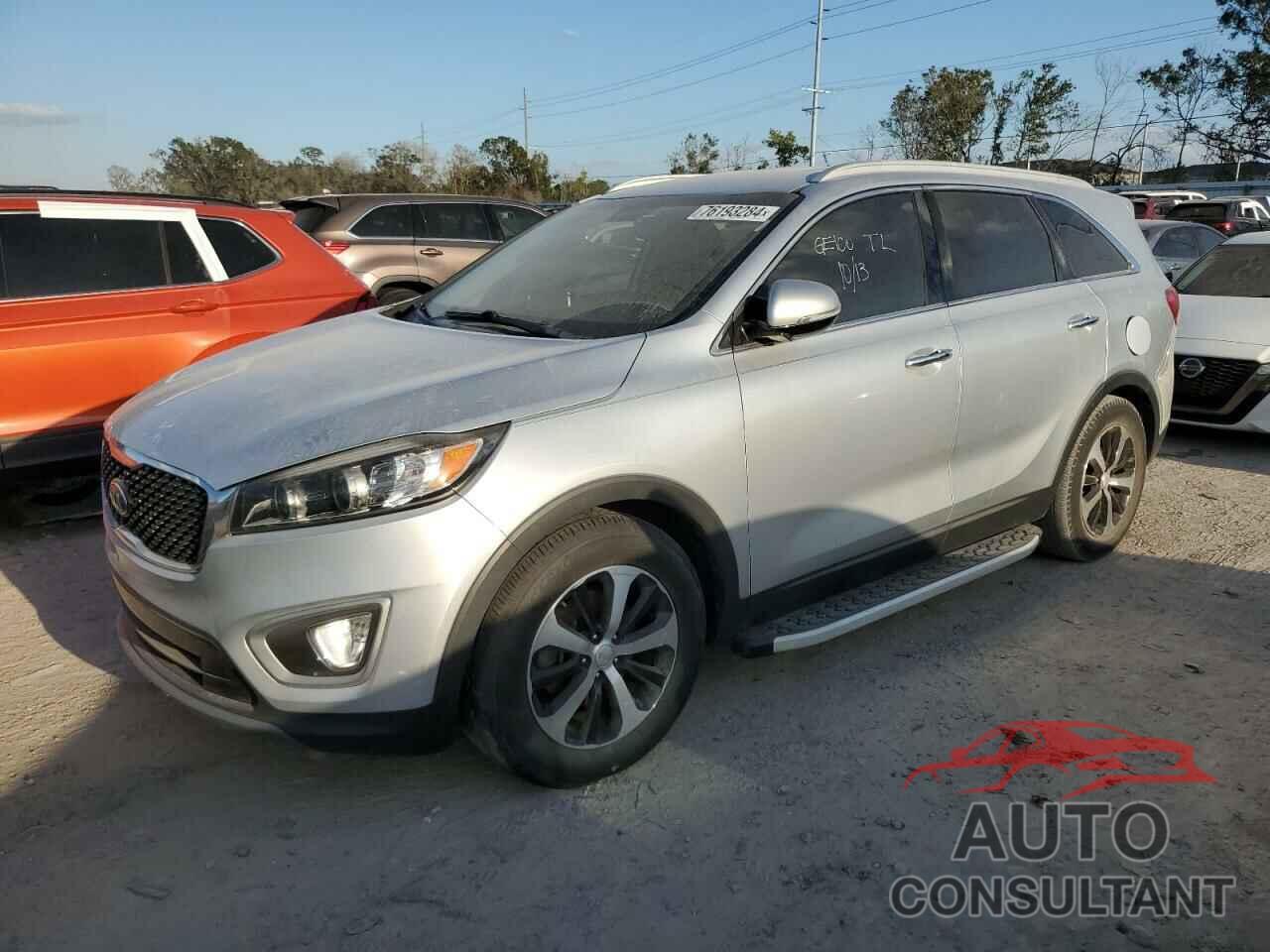 KIA SORENTO 2018 - 5XYPH4A56JG383530