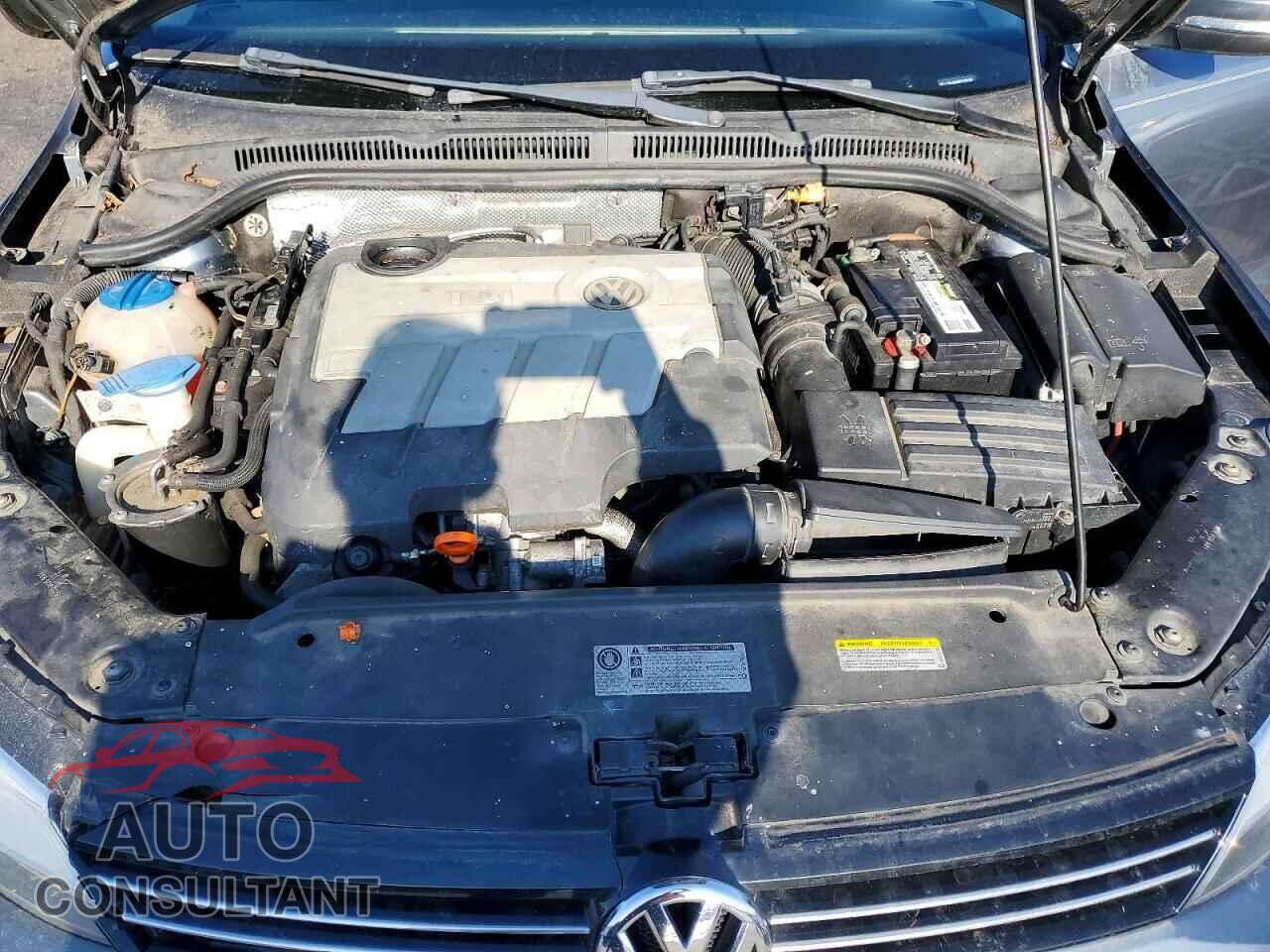 VOLKSWAGEN JETTA 2013 - 3VWLL7AJ6DM378098