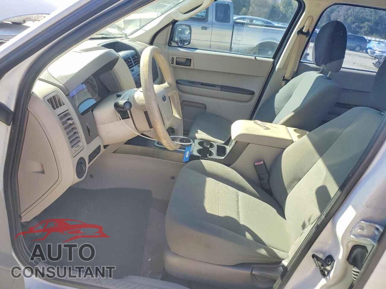 FORD ESCAPE 2011 - 1FMCU0C71BKB82529