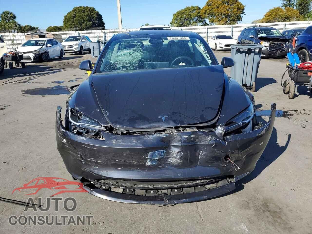 TESLA MODEL 3 2024 - 5YJ3E1EA7RF732341