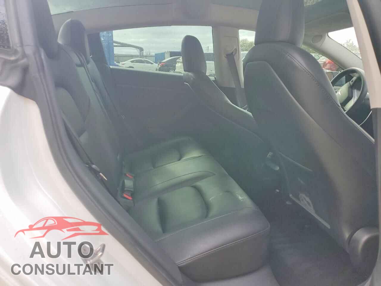 TESLA MODEL 3 2021 - 5YJ3E1EA7MF859860