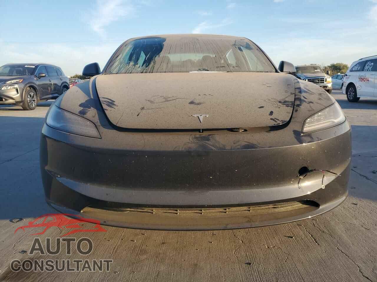 TESLA MODEL 3 2024 - 5YJ3E1EA1RF766582