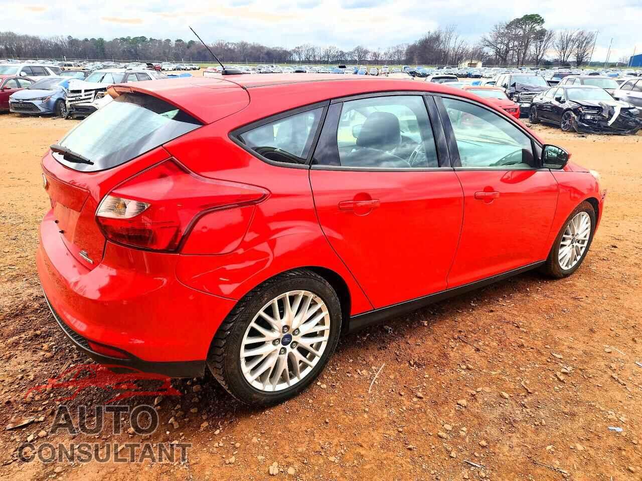 FORD FOCUS 2014 - 1FADP3K21EL126540