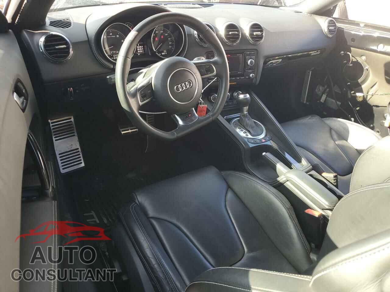 AUDI TTS 2014 - TRUB1AFK7E1003182