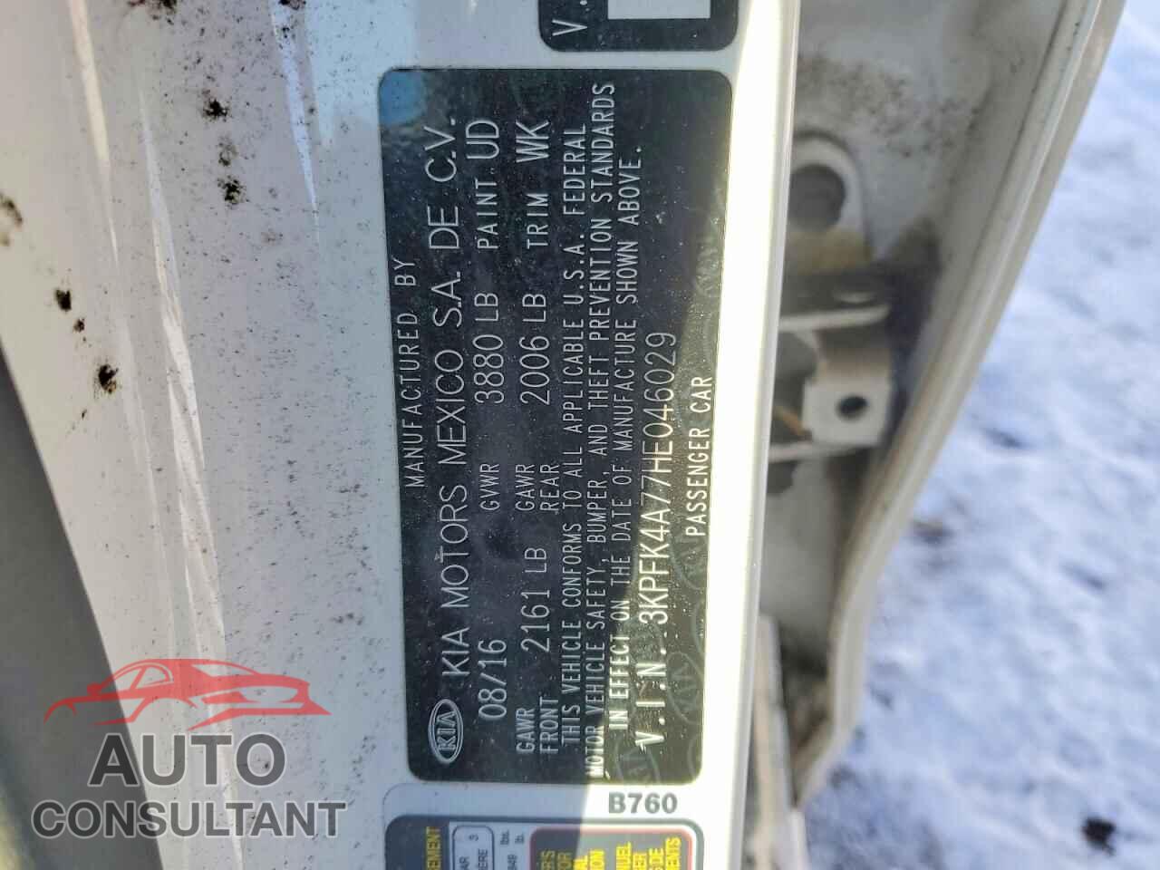KIA FORTE 2017 - 3KPFK4A77HE046029