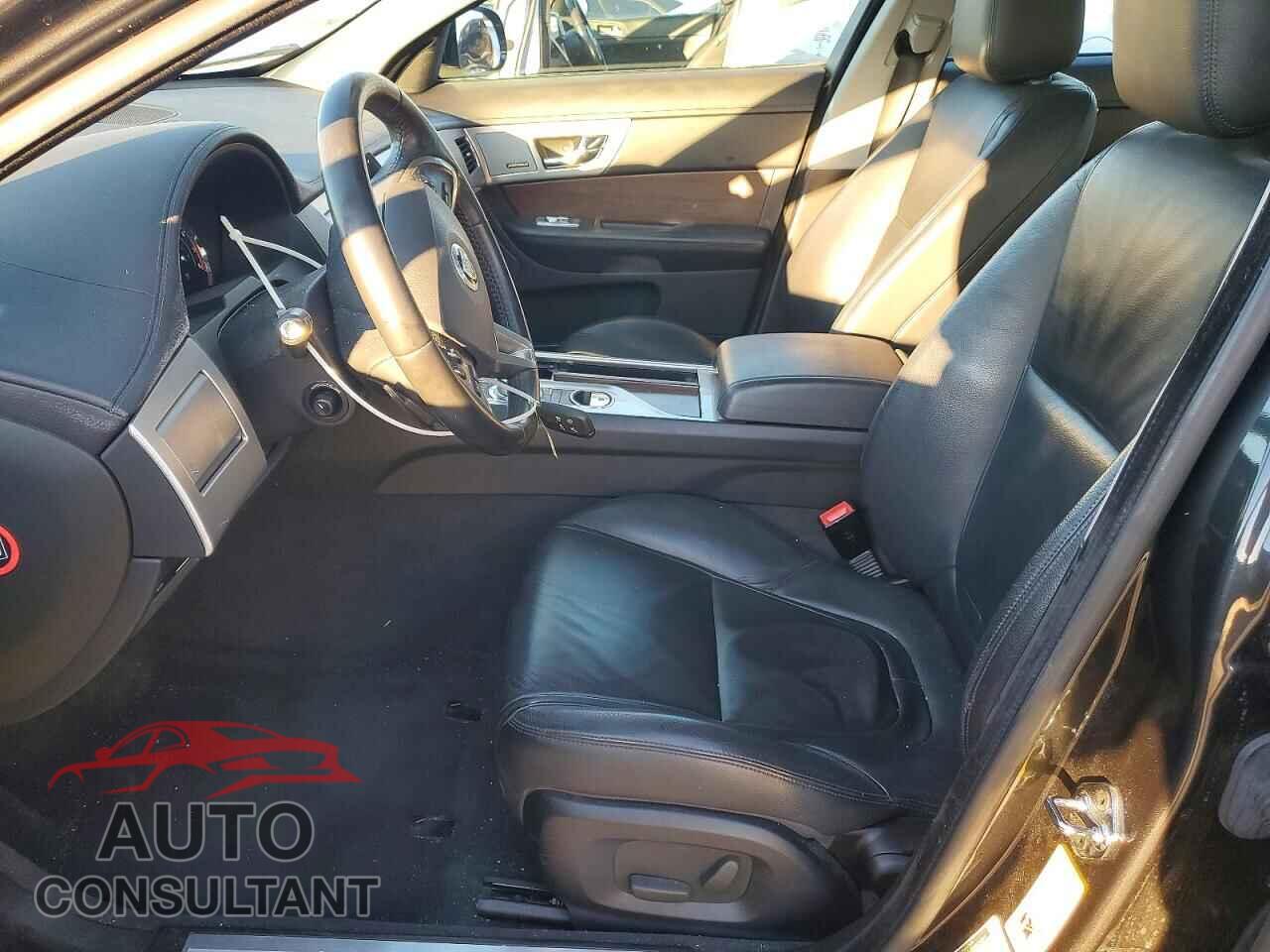 JAGUAR XF 2013 - SAJWA0ES3DPS75278