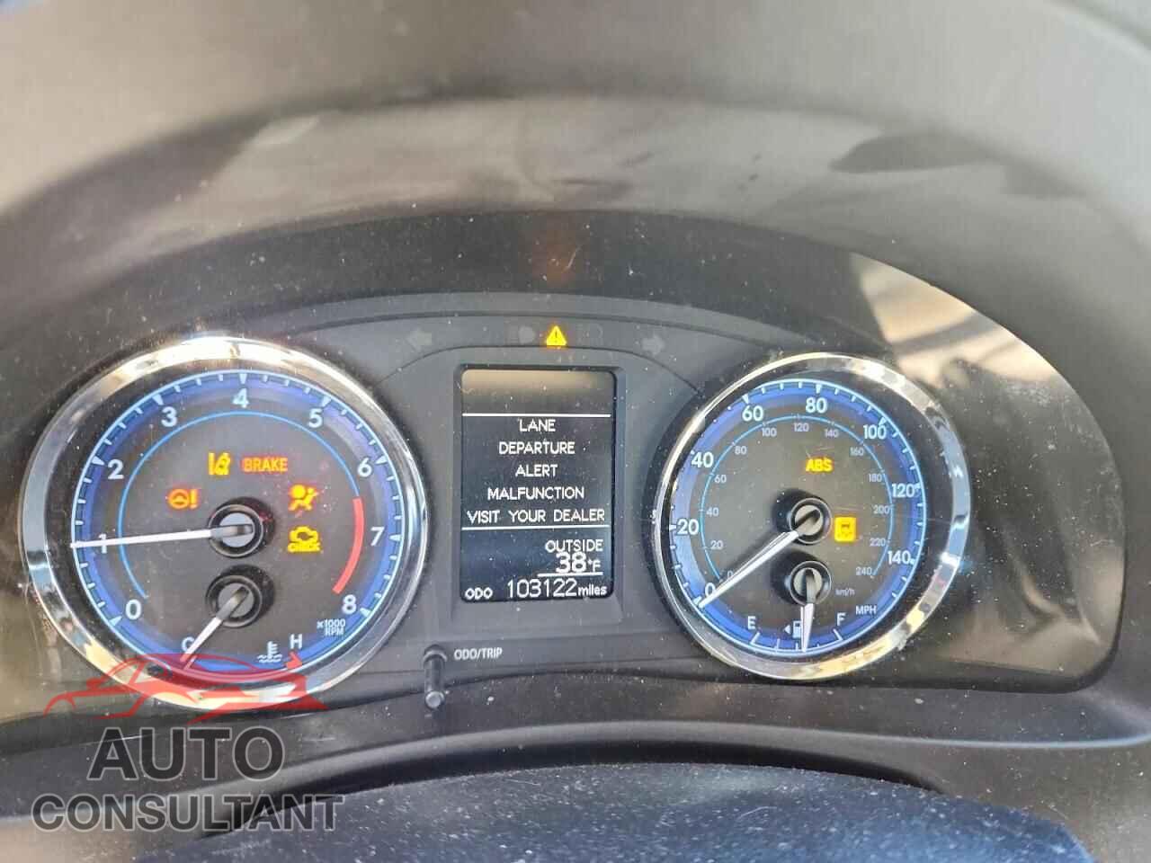 TOYOTA COROLLA 2017 - 5YFBURHE7HP719474
