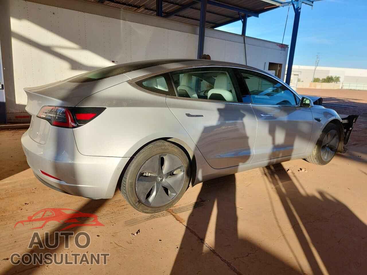 TESLA MODEL 3 2018 - 5YJ3E1EB7JF096209