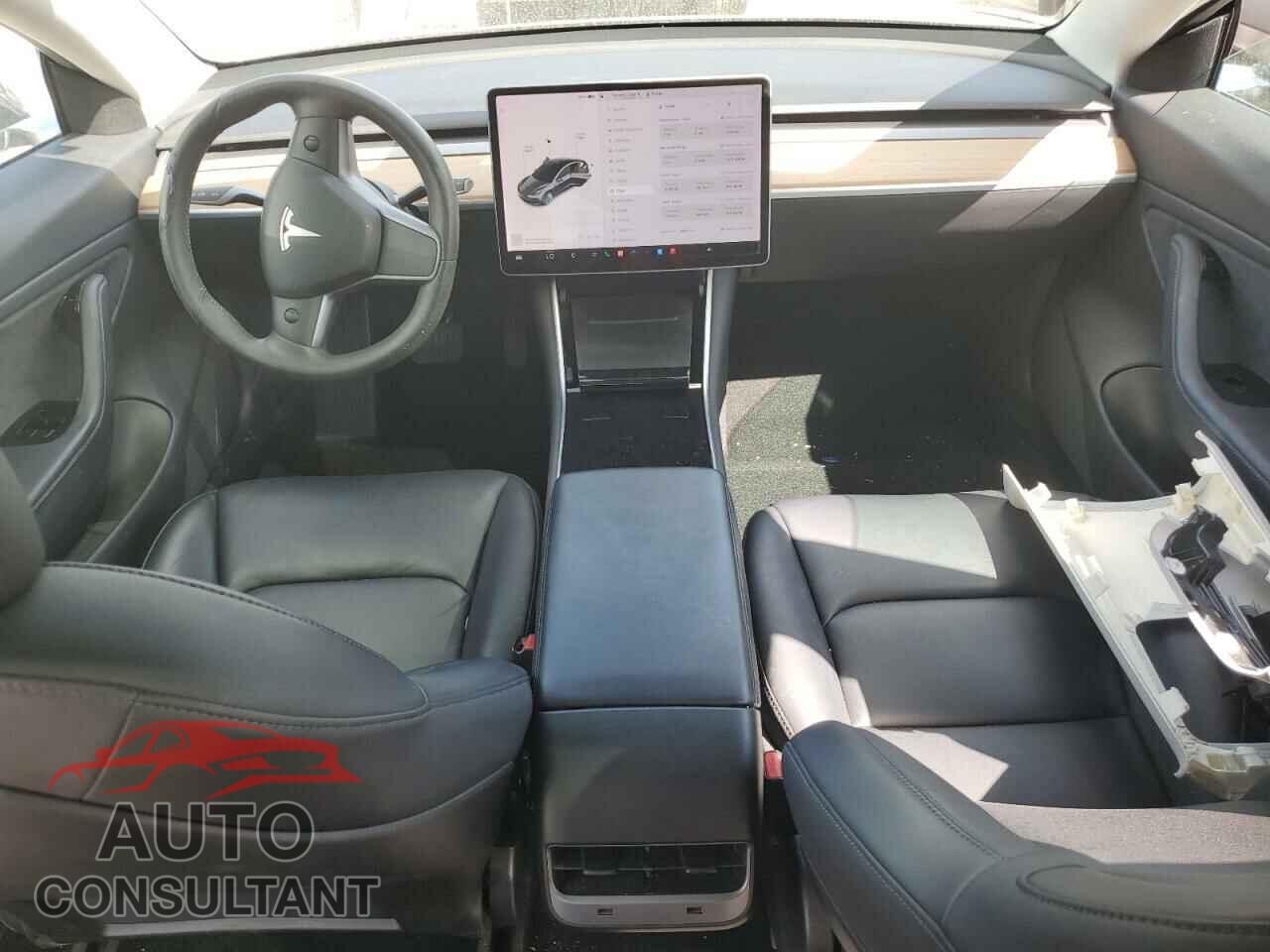 TESLA MODEL 3 2019 - 5YJ3E1EB7KF406571
