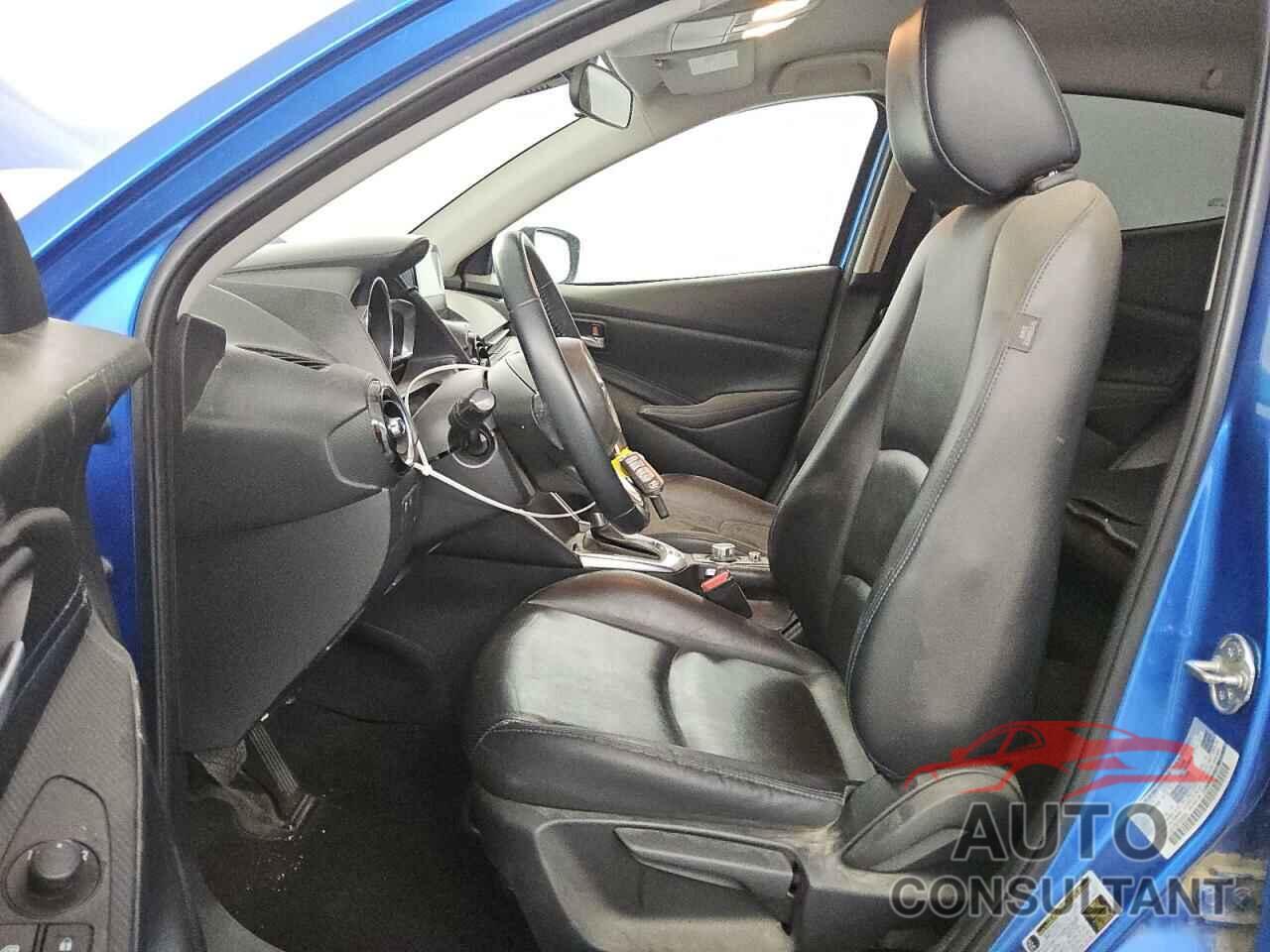 TOYOTA YARIS 2019 - 3MYDLBYV0KY509889