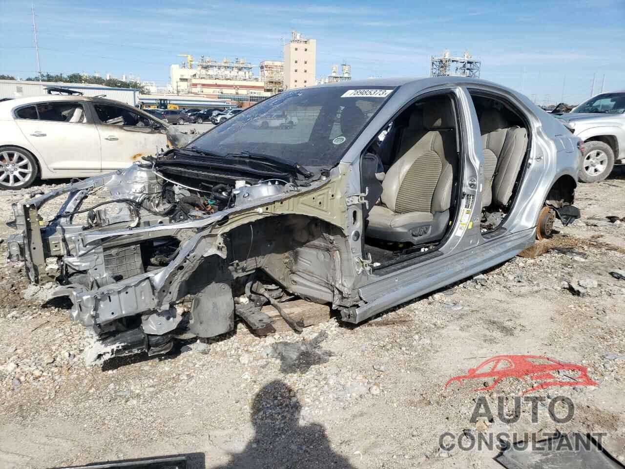 TOYOTA CAMRY 2018 - 4T1B11HK3JU087738