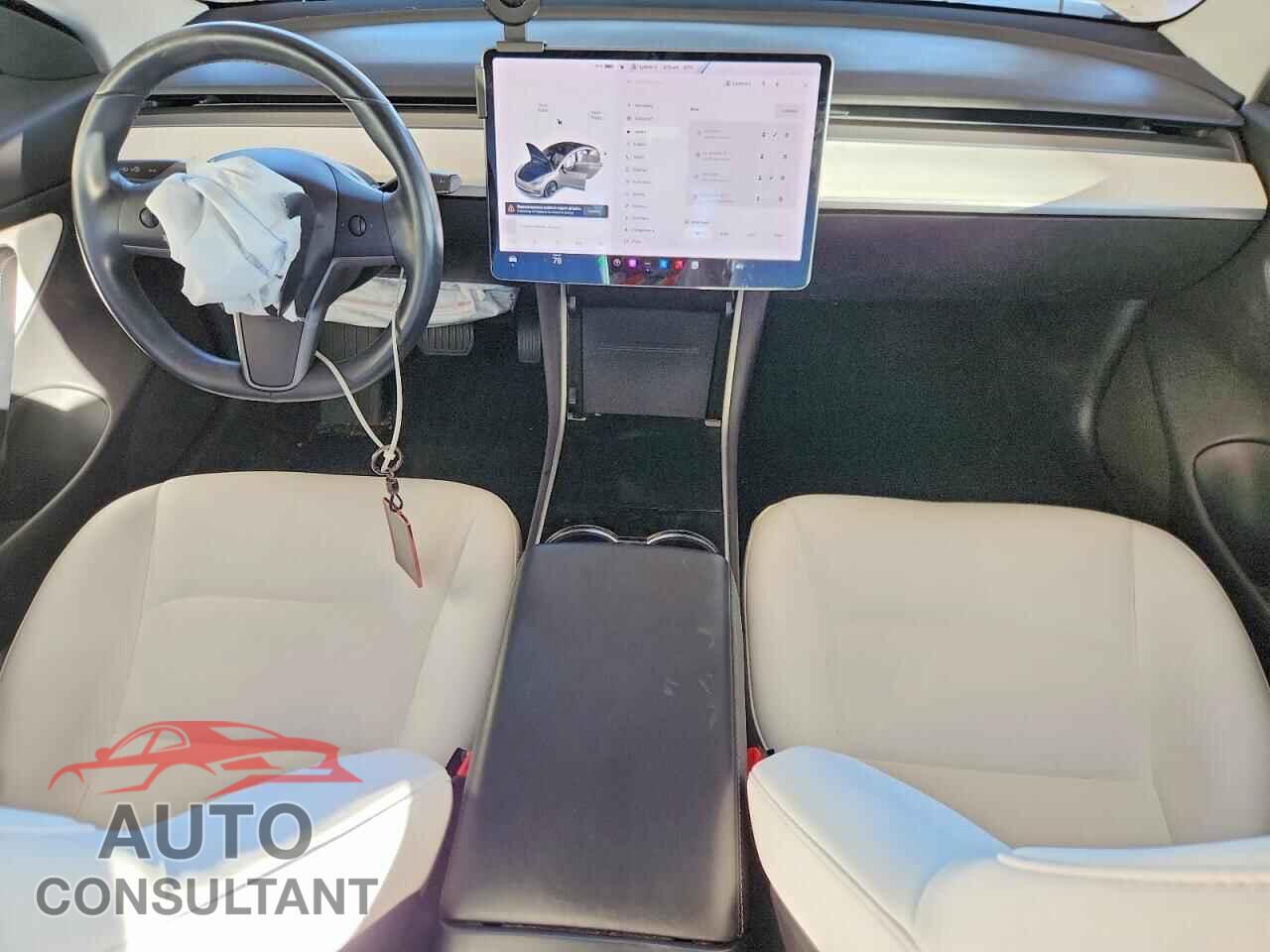 TESLA MODEL 3 2018 - 5YJ3E1EB7JF096209