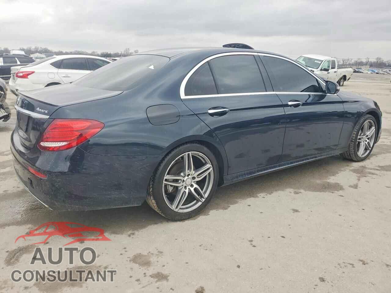 MERCEDES-BENZ E-CLASS 2017 - WDDZF4KB7HA177331