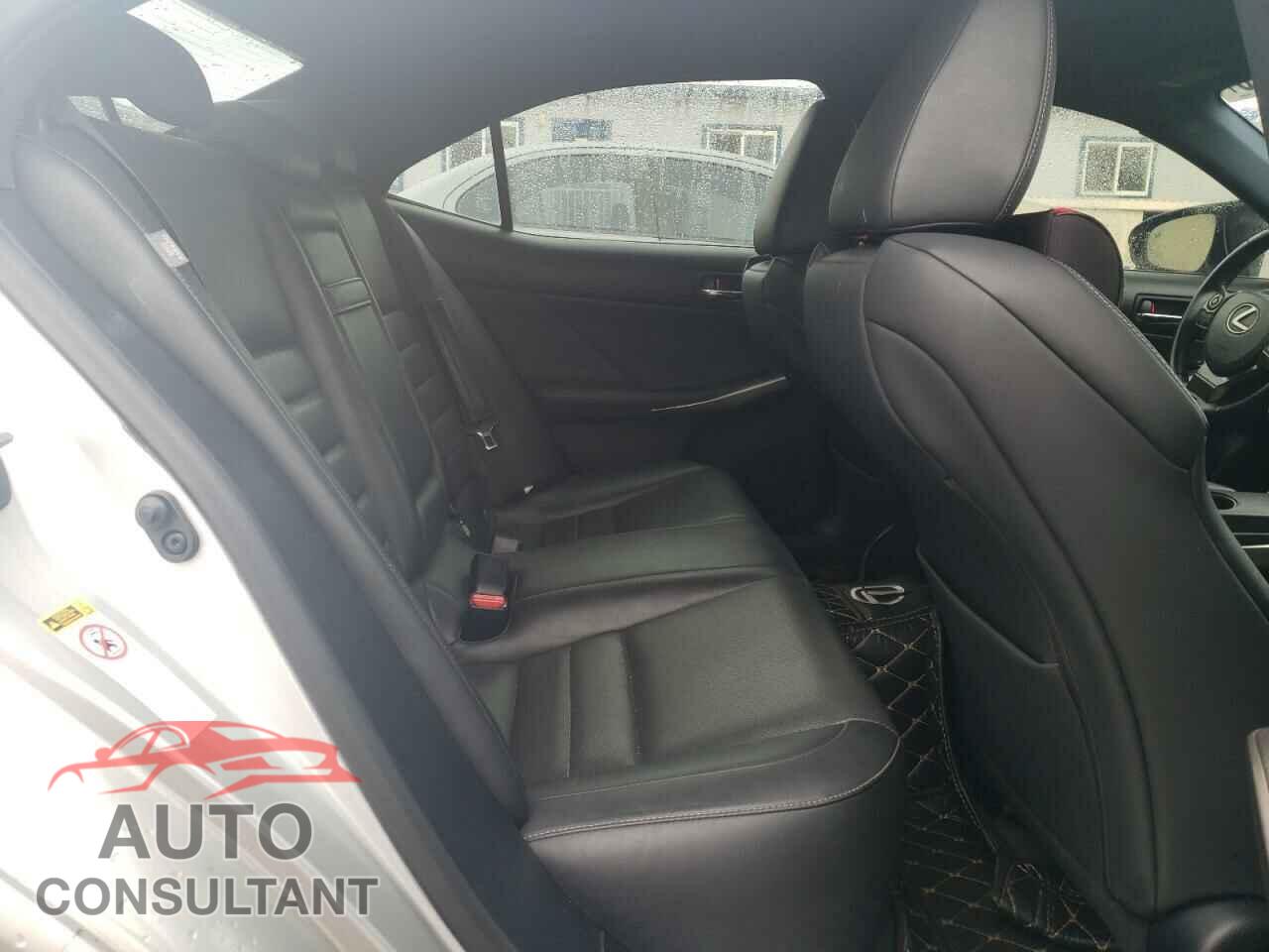 LEXUS IS 2015 - JTHBF1D27F5063924