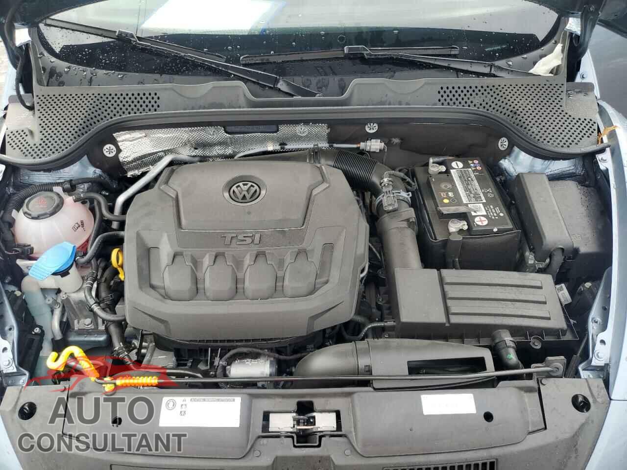 VOLKSWAGEN BEETLE 2019 - 3VW5DAAT6KM511881