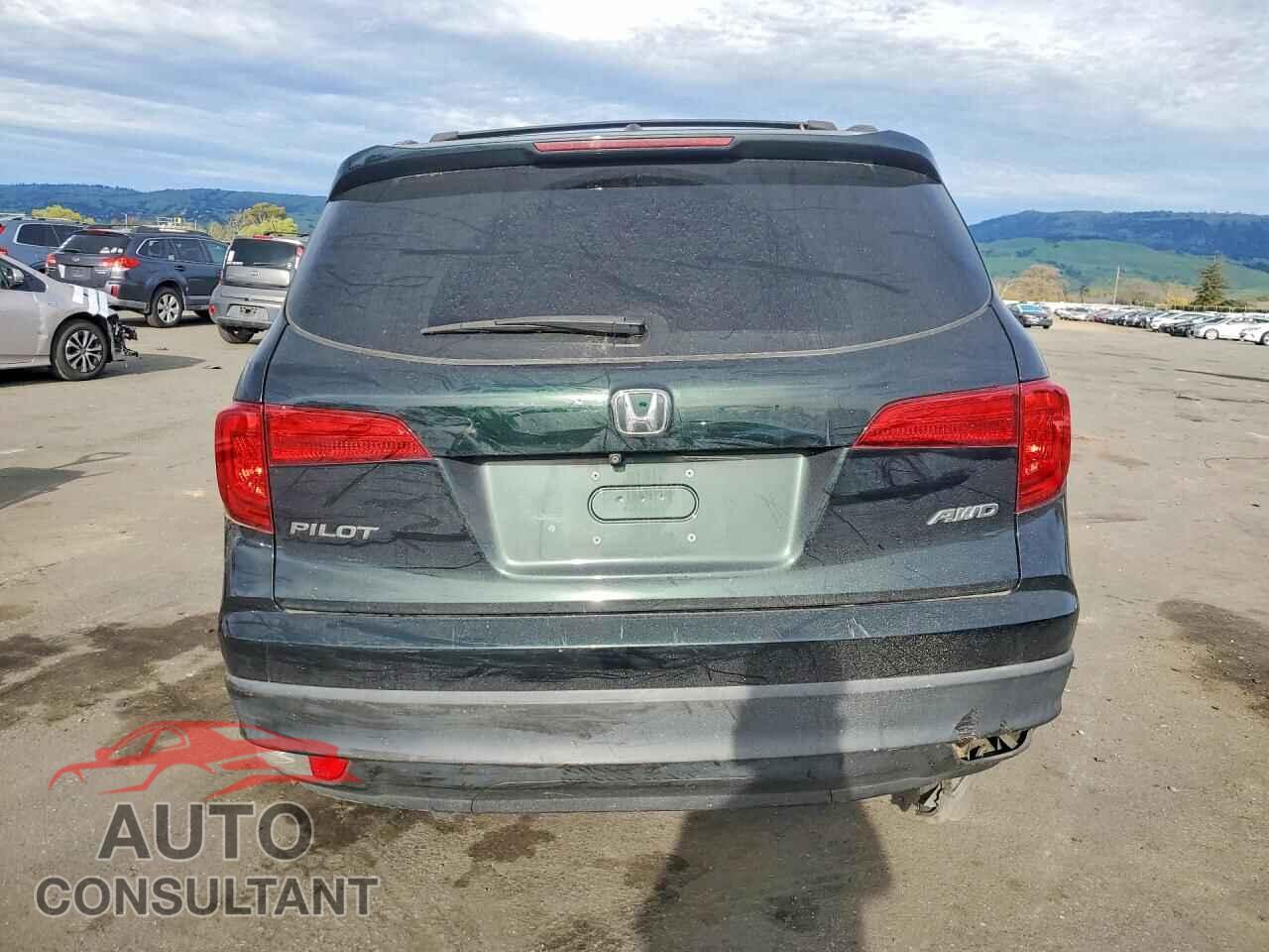 HONDA PILOT 2018 - 5FNYF6H67JB059529