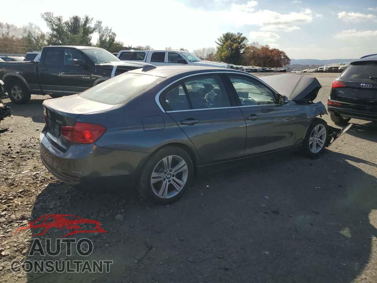 BMW 3 SERIES 2018 - WBA8D9C56JA012536