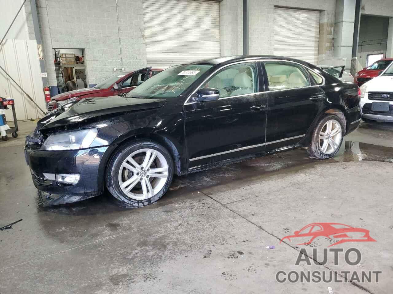 VOLKSWAGEN PASSAT 2015 - 1VWCV7A34FC058813