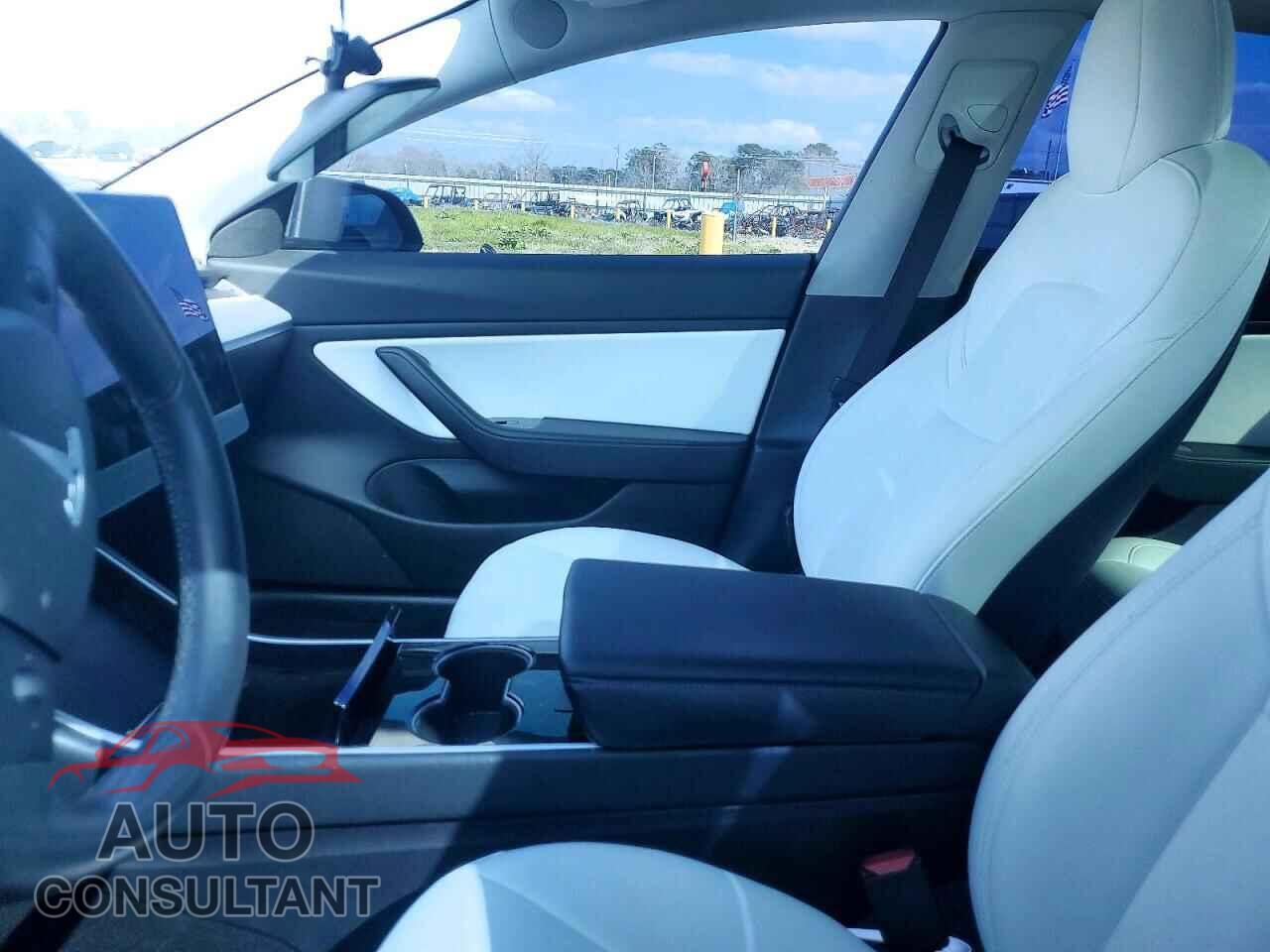 TESLA MODEL 3 2018 - 5YJ3E1EB2JF112980