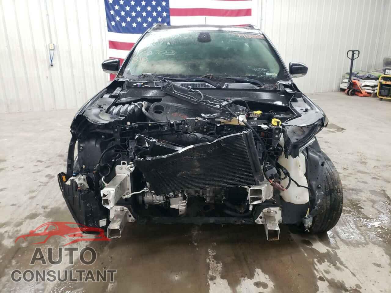 JEEP COMPASS 2018 - 3C4NJDCB1JT100703