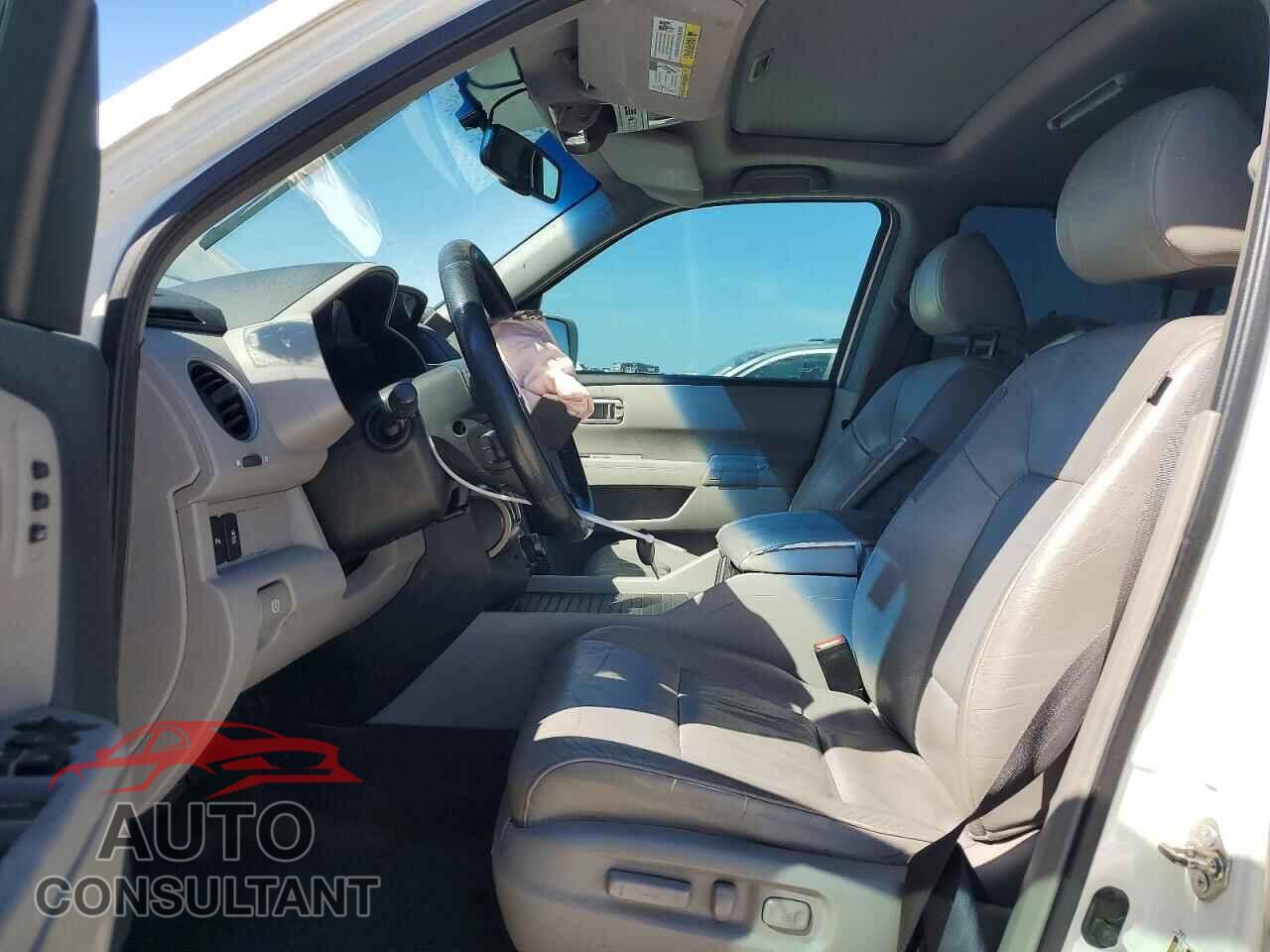 HONDA PILOT 2014 - 5FNYF4H93EB056583