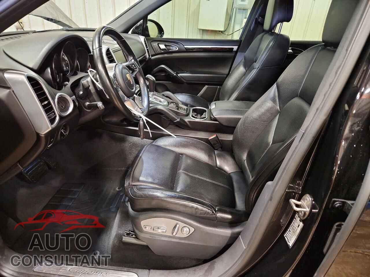 PORSCHE CAYENNE 2016 - WP1AA2A22GKA11771