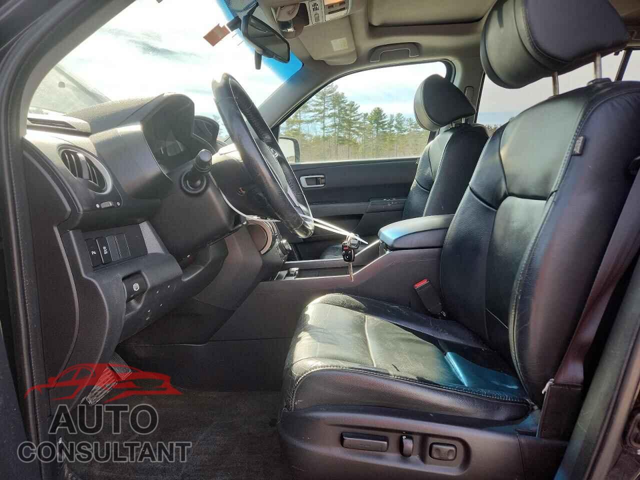 HONDA PILOT 2015 - 5FNYF4H9XFB030774