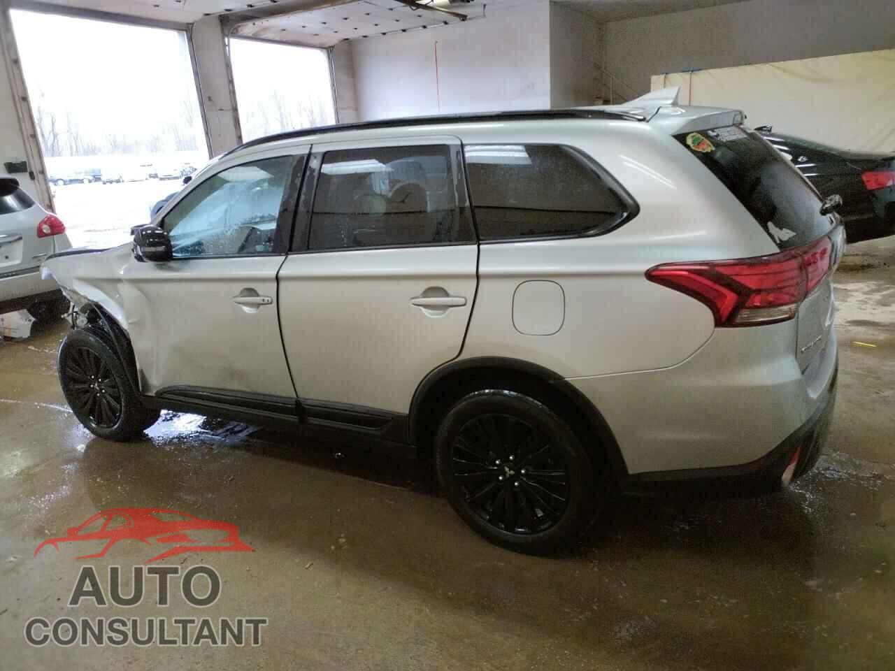 MITSUBISHI OUTLANDER 2020 - JA4AZ3A30LZ031876