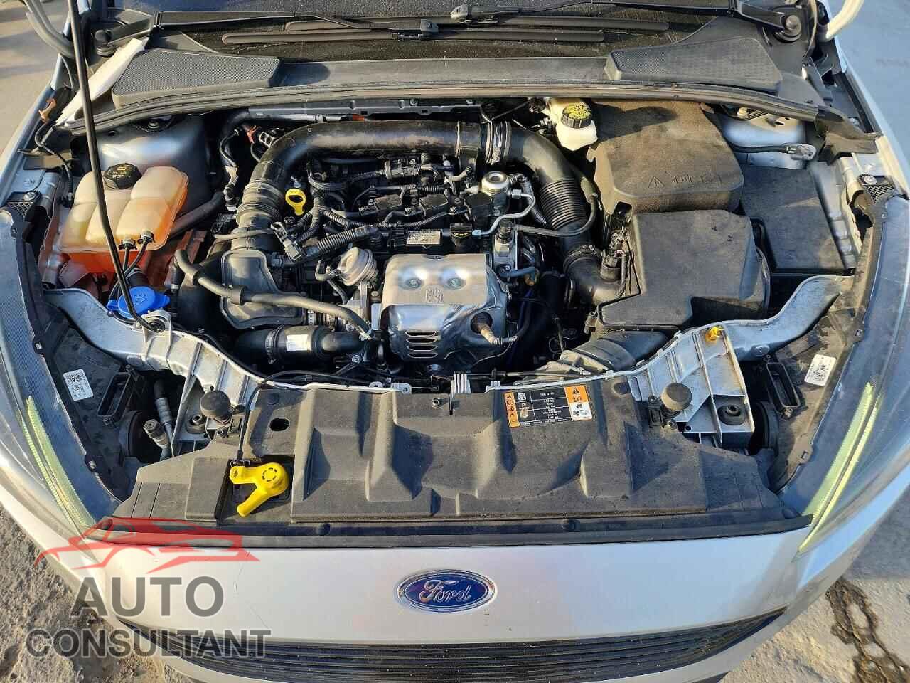 FORD FOCUS 2017 - 1FADP3FE8HL244688