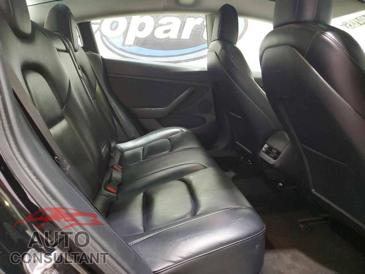 TESLA MODEL 3 2022 - 5YJ3E1EA9NF290883