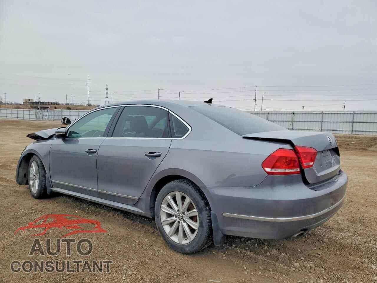 VOLKSWAGEN PASSAT 2012 - 1VWCP7A34CC079294