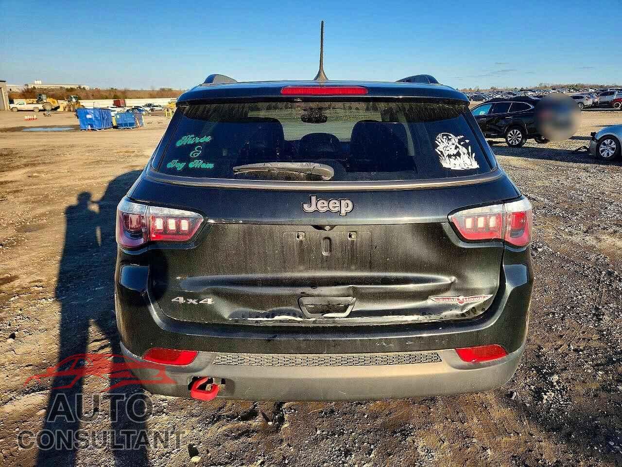 JEEP COMPASS 2017 - 3C4NJDDB8HT640784